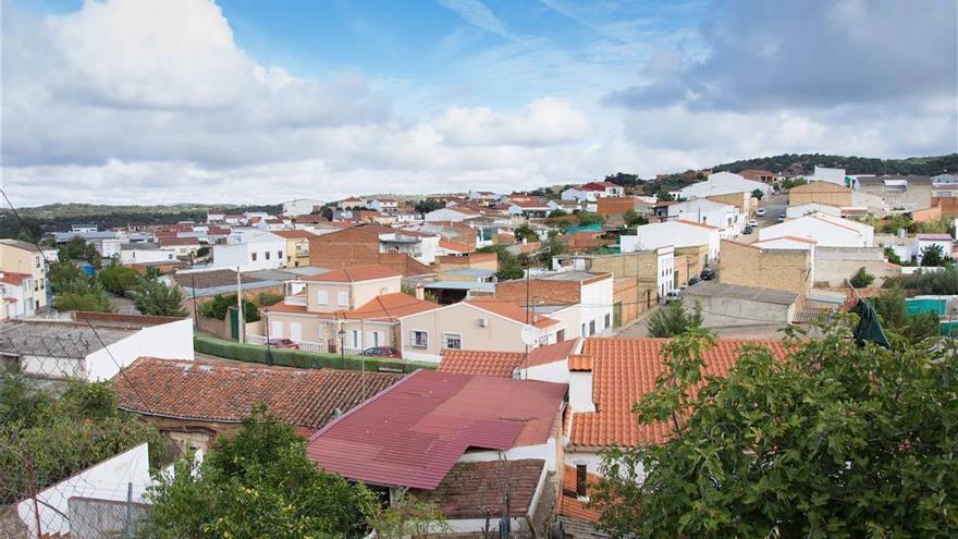 Zahínos vuelve a situarse como el pueblo con menos renta de España