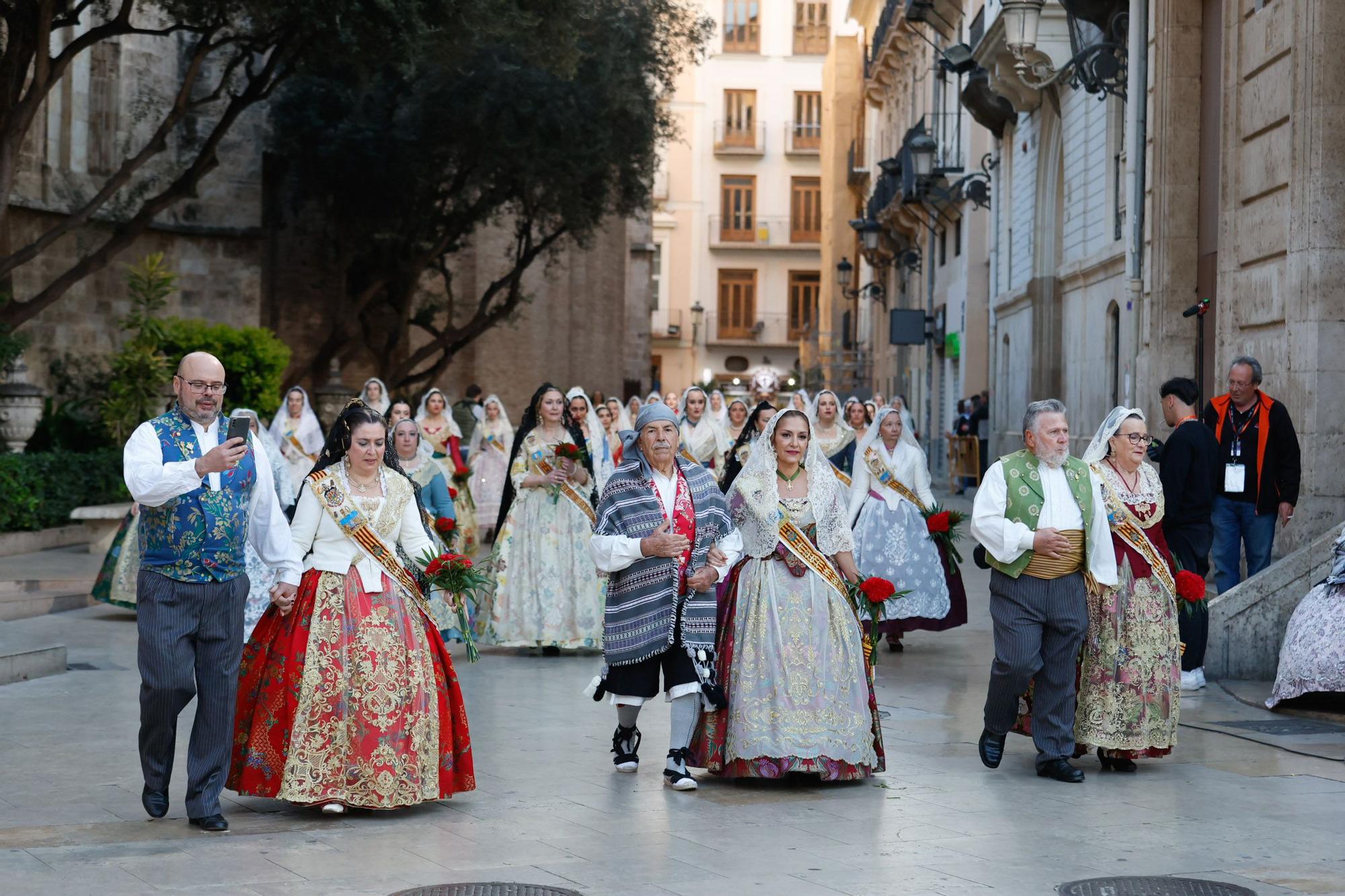 Búscate en el primer día de la Ofrenda en la calle San Vicente entre las 18:00 y las 19:00