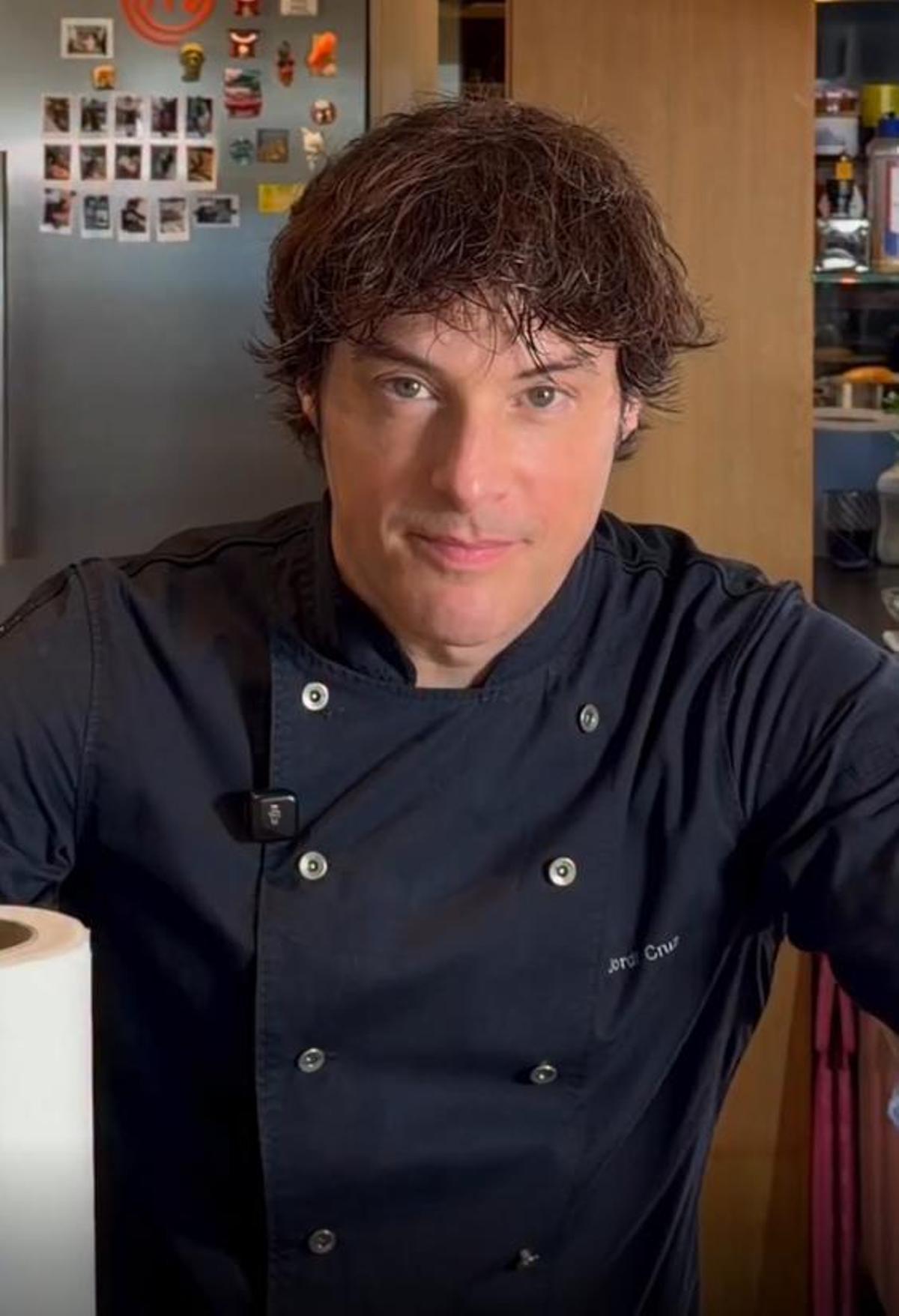 ¿Algodón, papel de cocina o microfibra? El chef Jordi Cruz explica por qué la elección del paño importa más de lo que parece