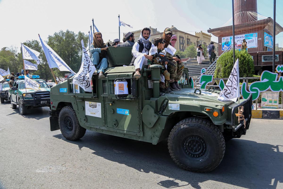 Celebraciones, en Kabul, del tercer aniversario del gobierno talibán de Afganistán.