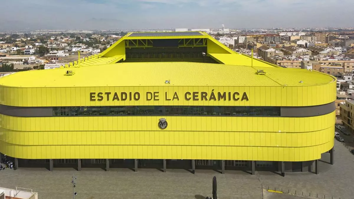 Un juzgado proh赤be a los investigados acercarse en los estadios a los j車venes del Villarreal agredidos