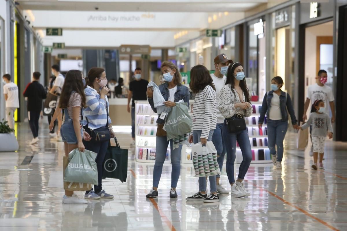 Los centros comerciales de Zaragoza reabren sus puertas