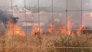 Fuego en San Frontis: preocupación en el barrio por el peligro de las fincas sin desbrozar