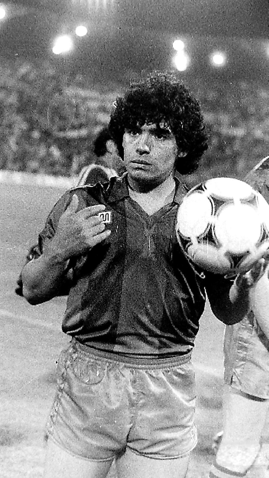 Diego Armando Maradona en la final de la Copa del Rey, disputada en La Romareda, 1983