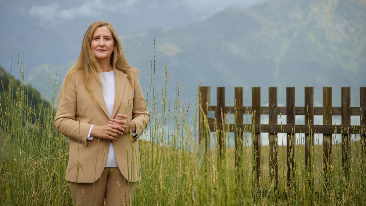 La escritora Luz Gabás, autora de 'Corazón de oro'.