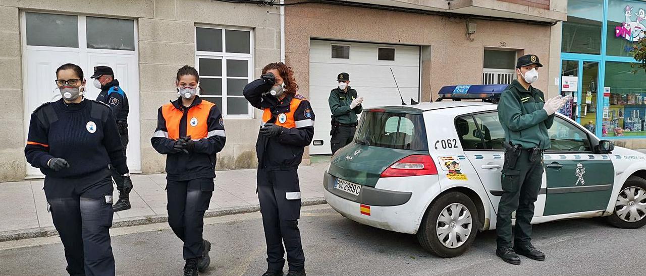 Protección Civil y fuerzas de seguridad durante el confinamiento de 2020. | SANTOS ÁLVAREZ