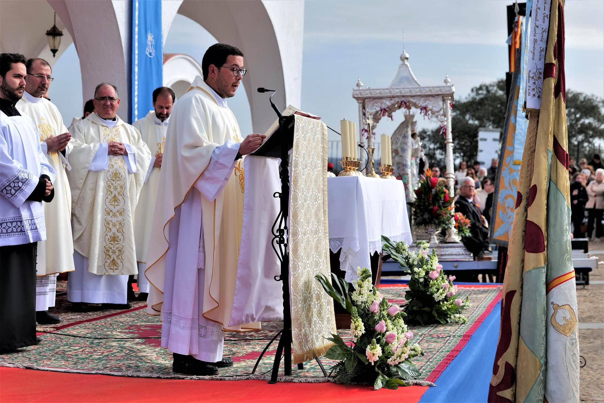 Pozoblanco vive la traida de la Virgen de Luna