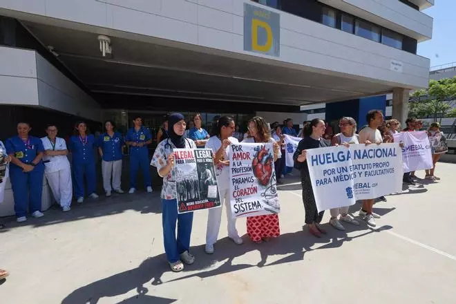 Las imágenes de la jornada de huelga médica este martes16 de junio en Ibiza