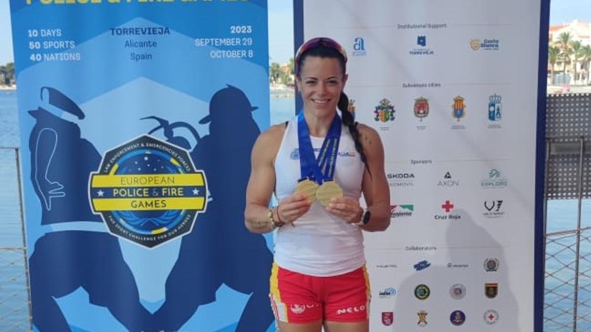 Laura Pedruelo, con sus medallas