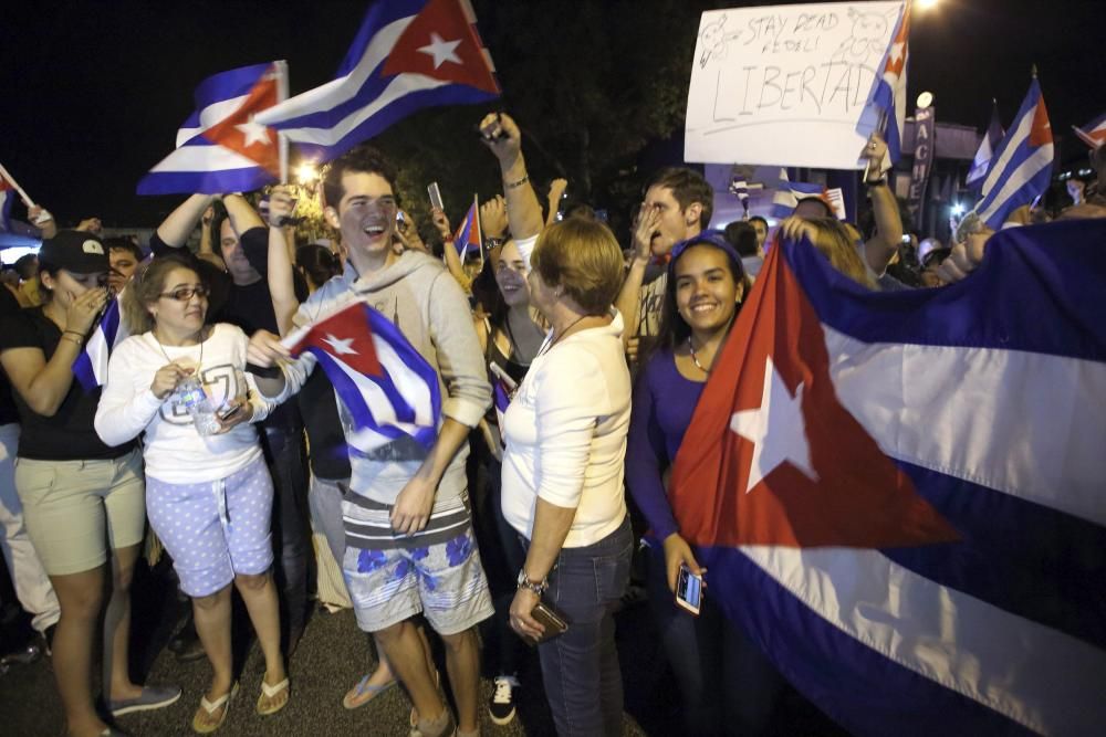 El exilio cubano celebra la muerte de Fidel Castro