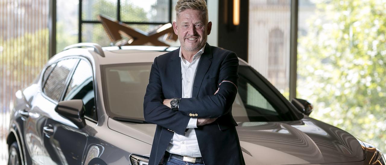 El presidente de Seat y Cupra, Wayne Griffiths, confirmó ayer que grupo sigue con la gigafactoría.