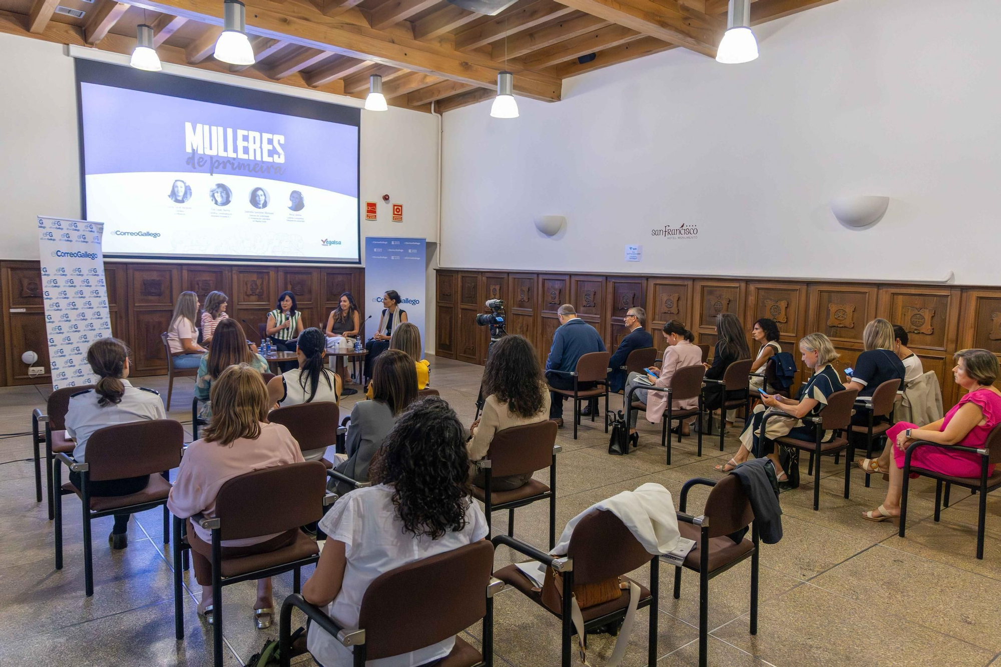 Mulleres de primeira