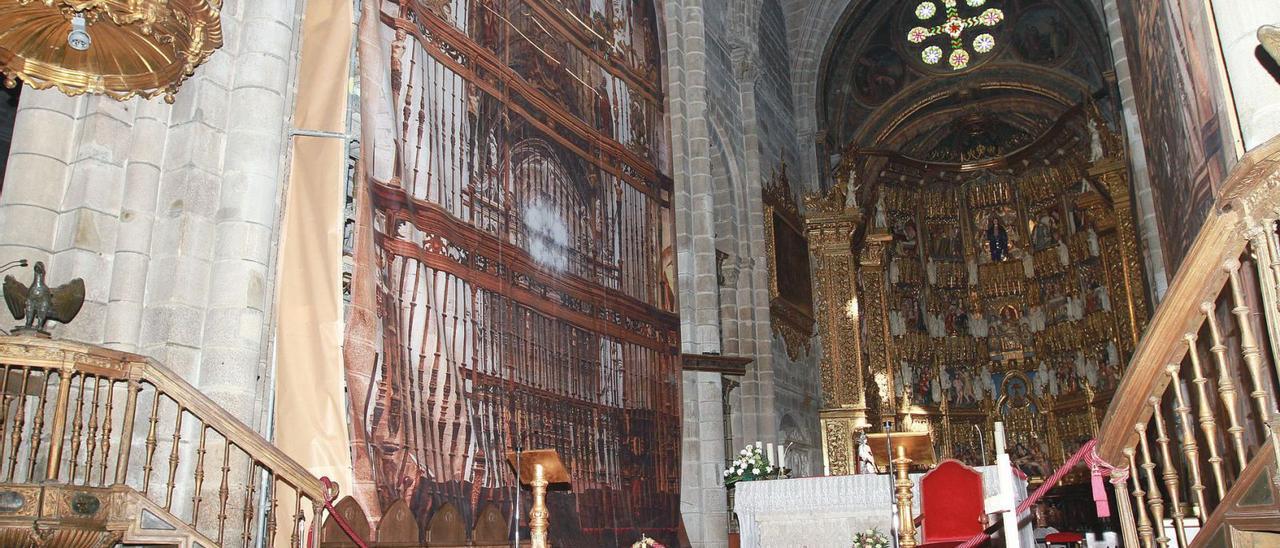 Reja izquierda de la Capilla Mayor que debe de ser desmontada.   | // IÑAKI OSORIO