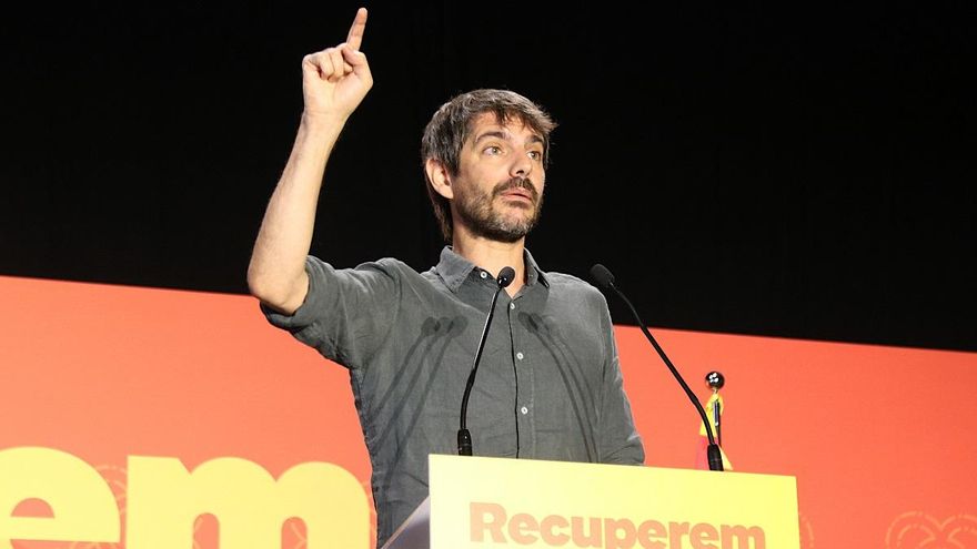 El ministro de Cultura, Ernest Urtasun, este domingo en la clausura del congreso de Barcelona en Comú