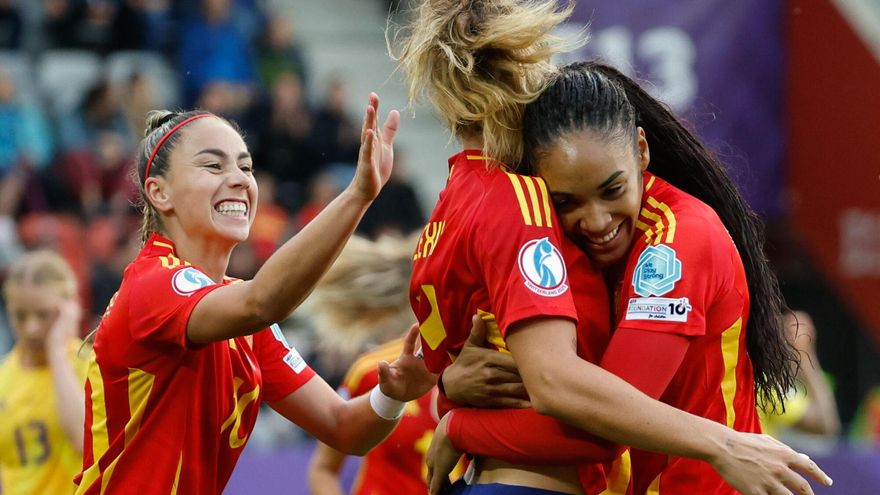 Salma Paralluelo, la bala de la Roja que espera su momento en la Eurocopa