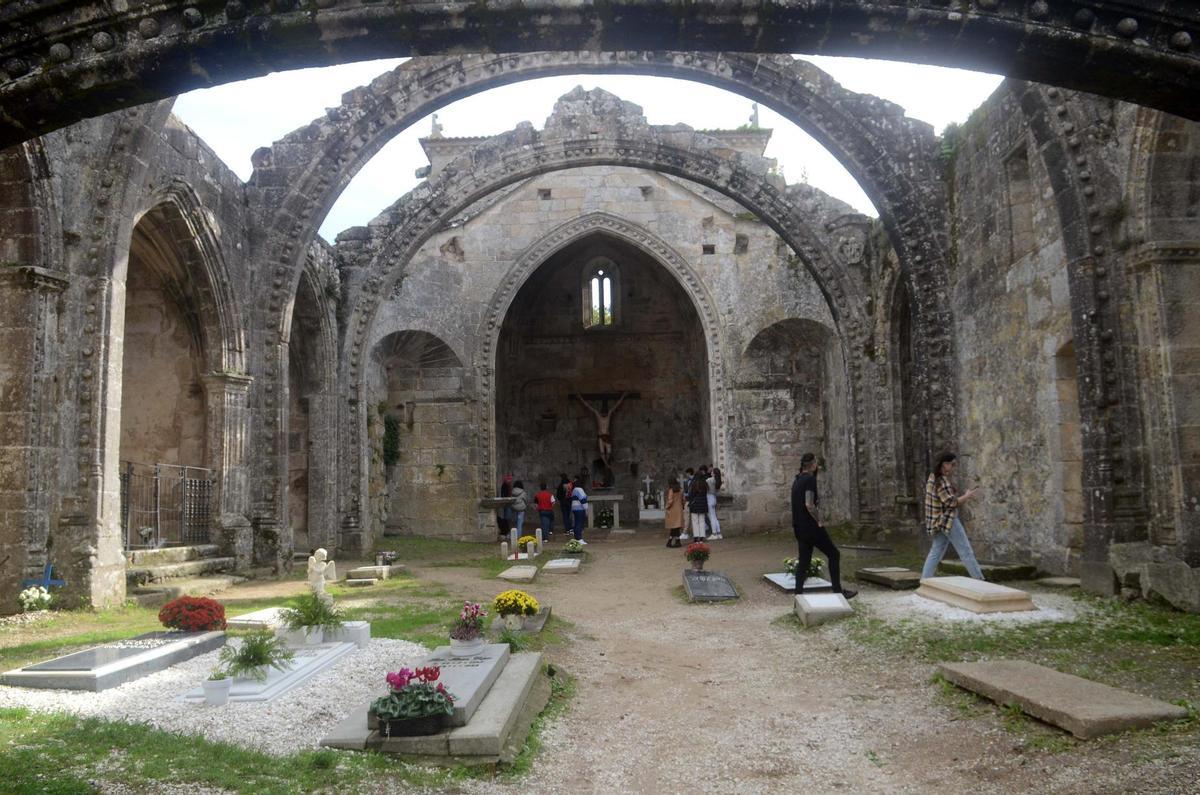 Arcos del cementerio de Cambados