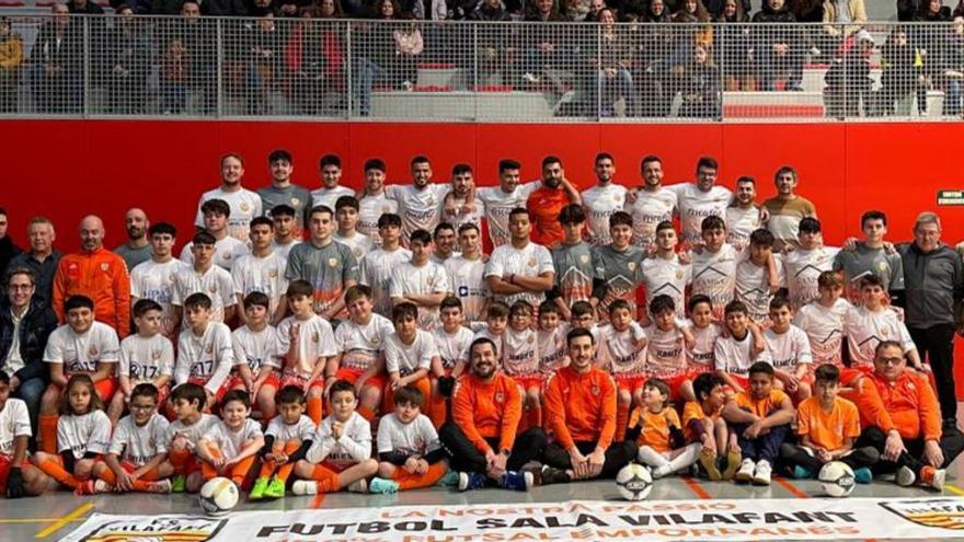 El Futbol Sala Vilafant ensenya múscul amb un centenar de jugadors