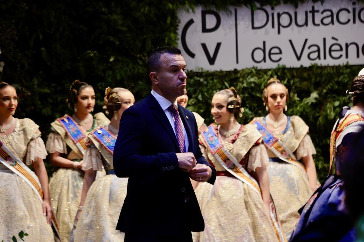 La "marea fallera" de las comarcas llega a la Diputación