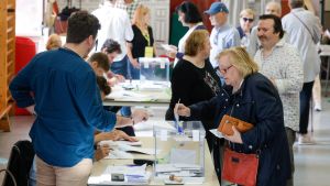 La participació a Catalunya arriba al 44,4% a les 18 hores, 6,57 punts menys que el 2019