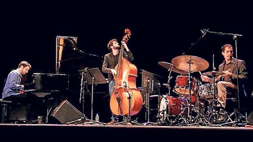 Xavi Torres Trio.