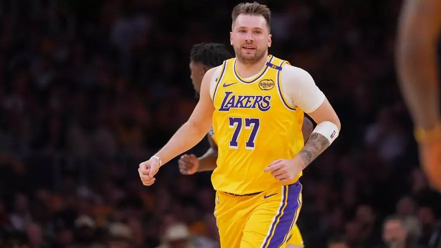 Así fue el debut de Doncic con los Lakers