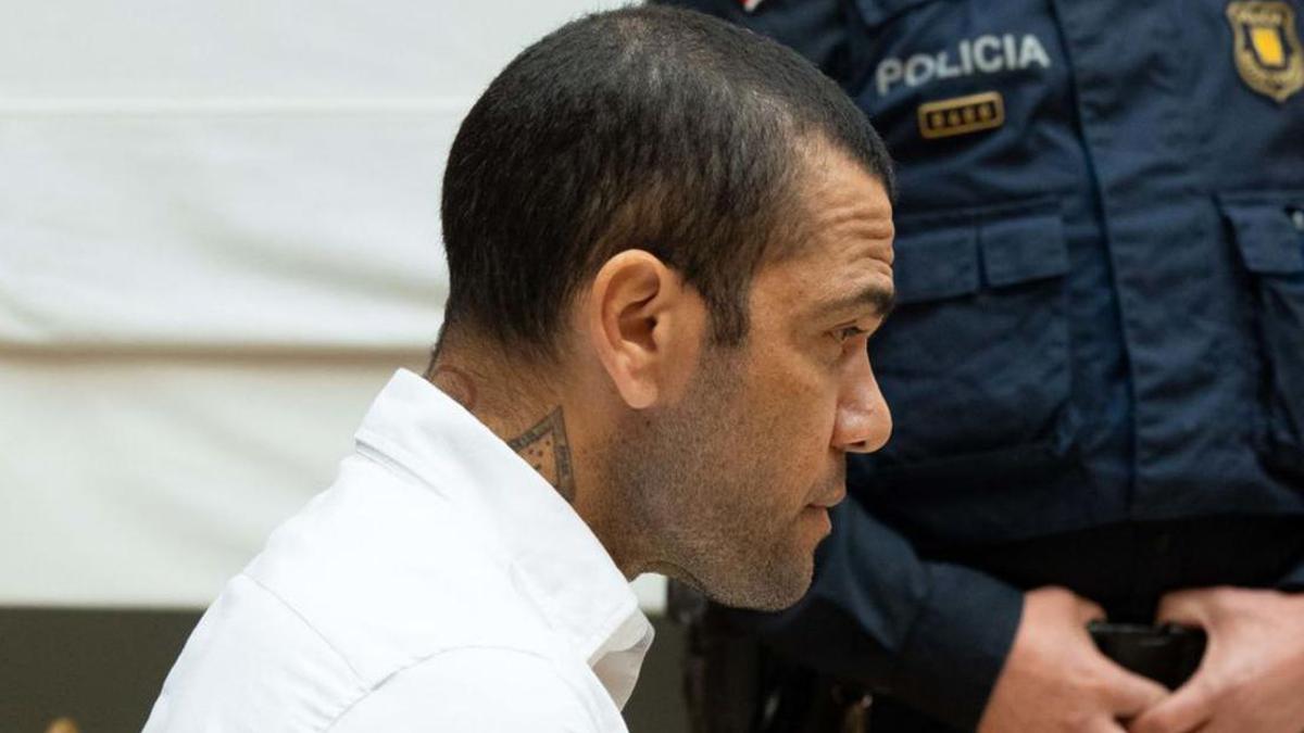 Dani Alves puede salir de prisión si paga una fianza de un millón de euros