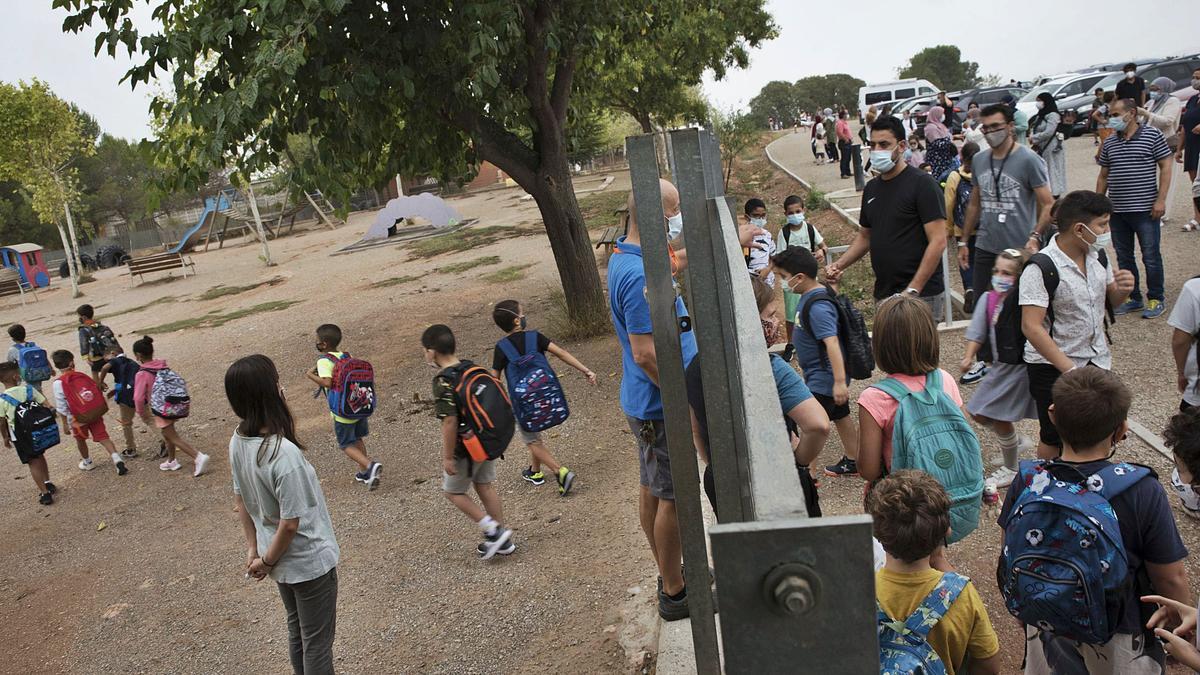 Primer dia de curs a l’escola Puigberenguer de Manresa. arxiu/Oscar Bayona