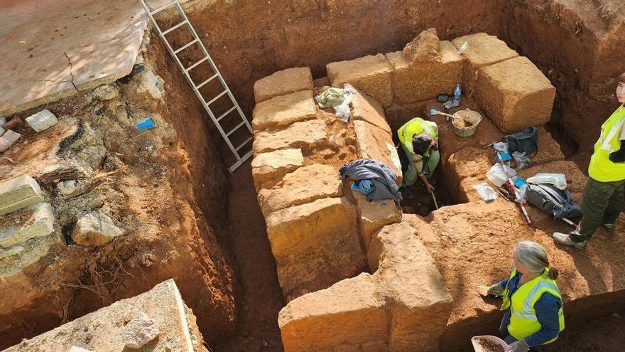 Arqueología en Ibiza: encuentran cenizas en el monumento funerario romano de Isidor Macabich