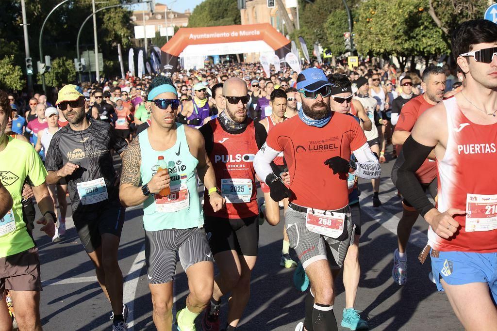 Las mejores imágenes de la TotalEnergies Maratón Murcia Costa Cálida