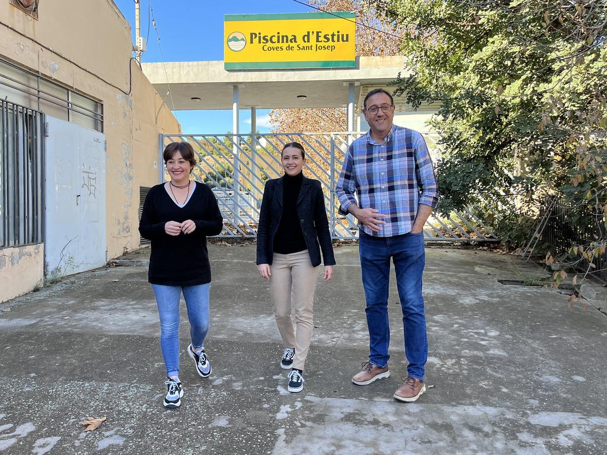 La socialista Tania Baños (en el centro), junto a la portavoz de EU, Carmen García, y el de Compromís, Fernando Daròs.