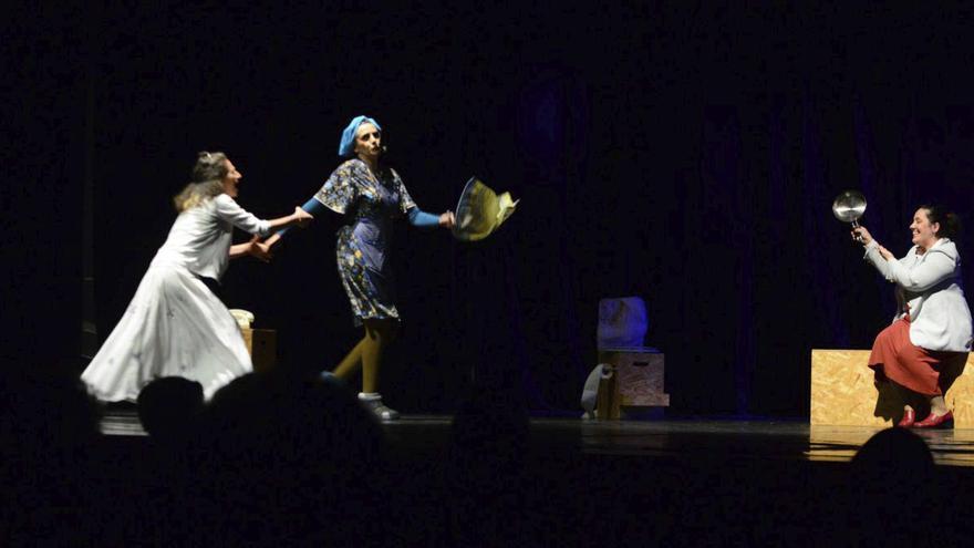 Las primeras tablas del teatro de O Morrazo.