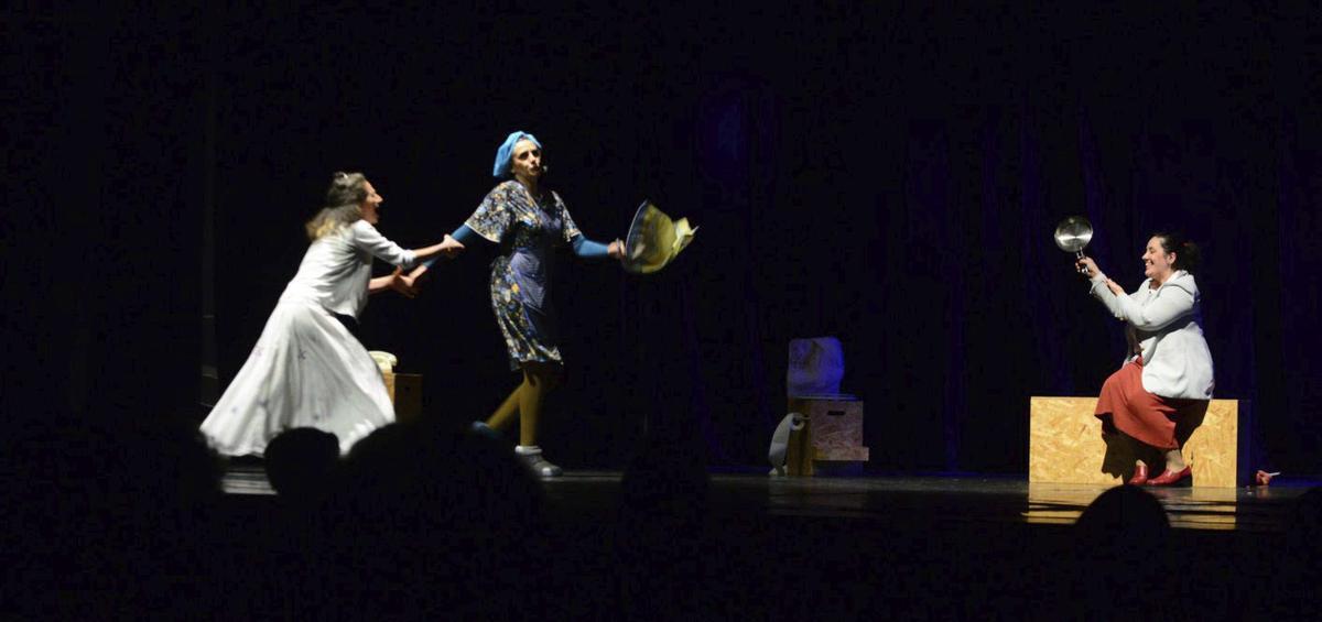 Las primeras tablas del teatro de O Morrazo.  | GONZALO NÚÑEZ