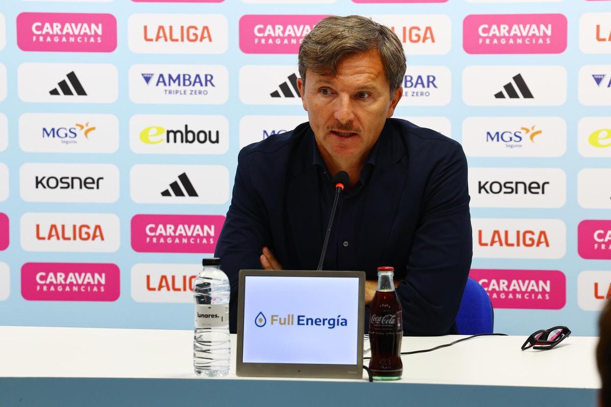 Lalo Arantegui, en una rueda de prensa en el Ibercaja Estadio.