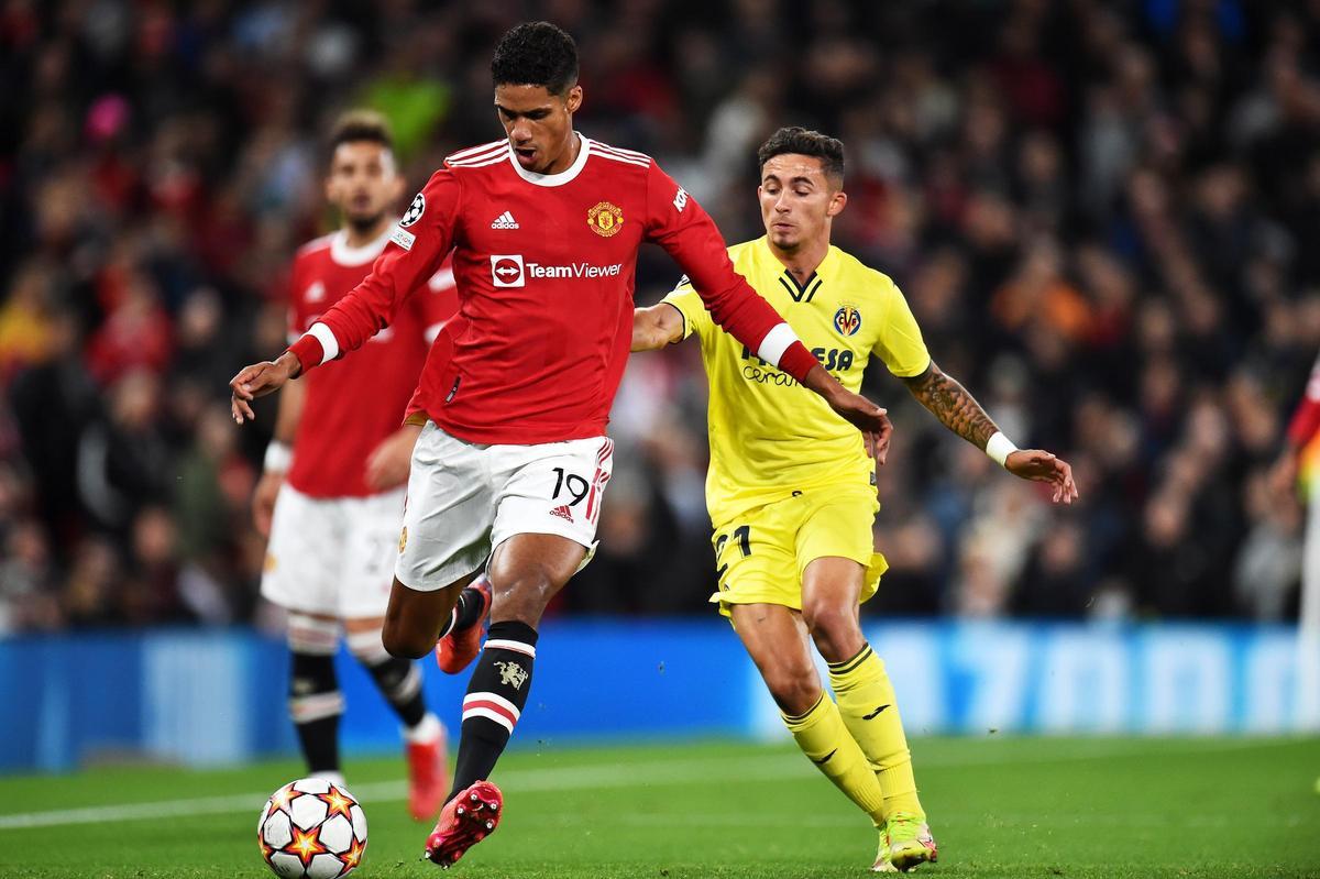 Varane, ex del Manchester United, se retira del fútbol.