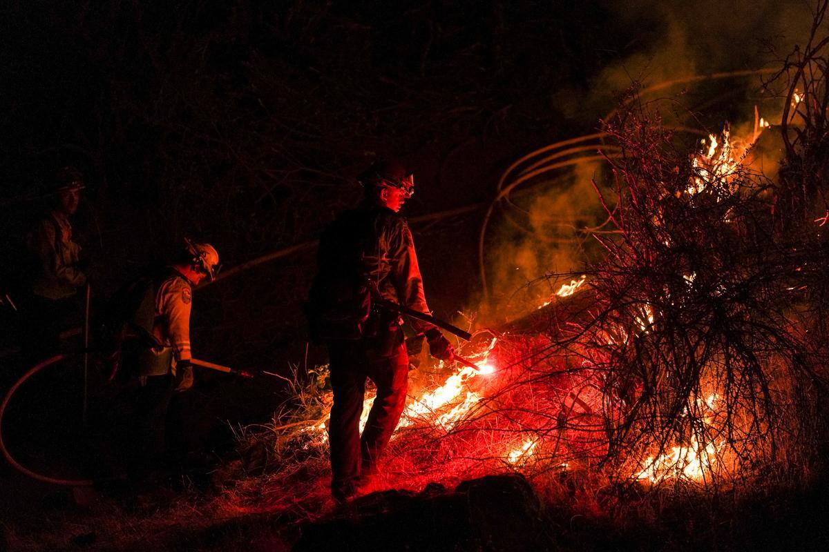 Otro devastador fuego en Mariposa (California) se acerca al parque de Yosemite