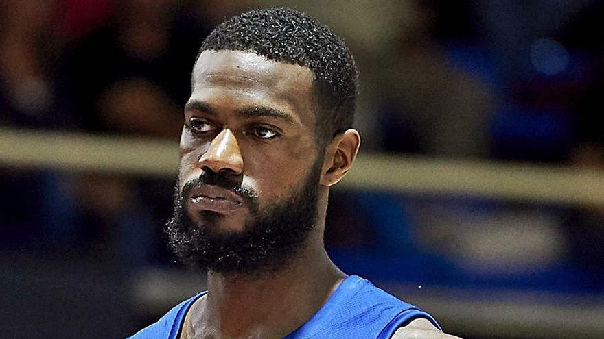 Earl Clark, con la camiseta de San Pablo Burgos, la temporada pasada.