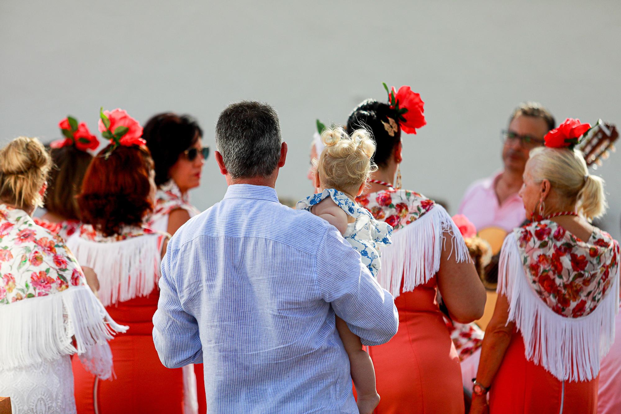 Mira aquí las imágenes del día grande de las fiestas de Cala Llonga