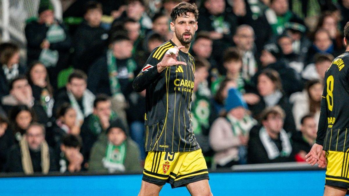 Kodro celebra el segundo gol del Zaragoza ante el Racing.
