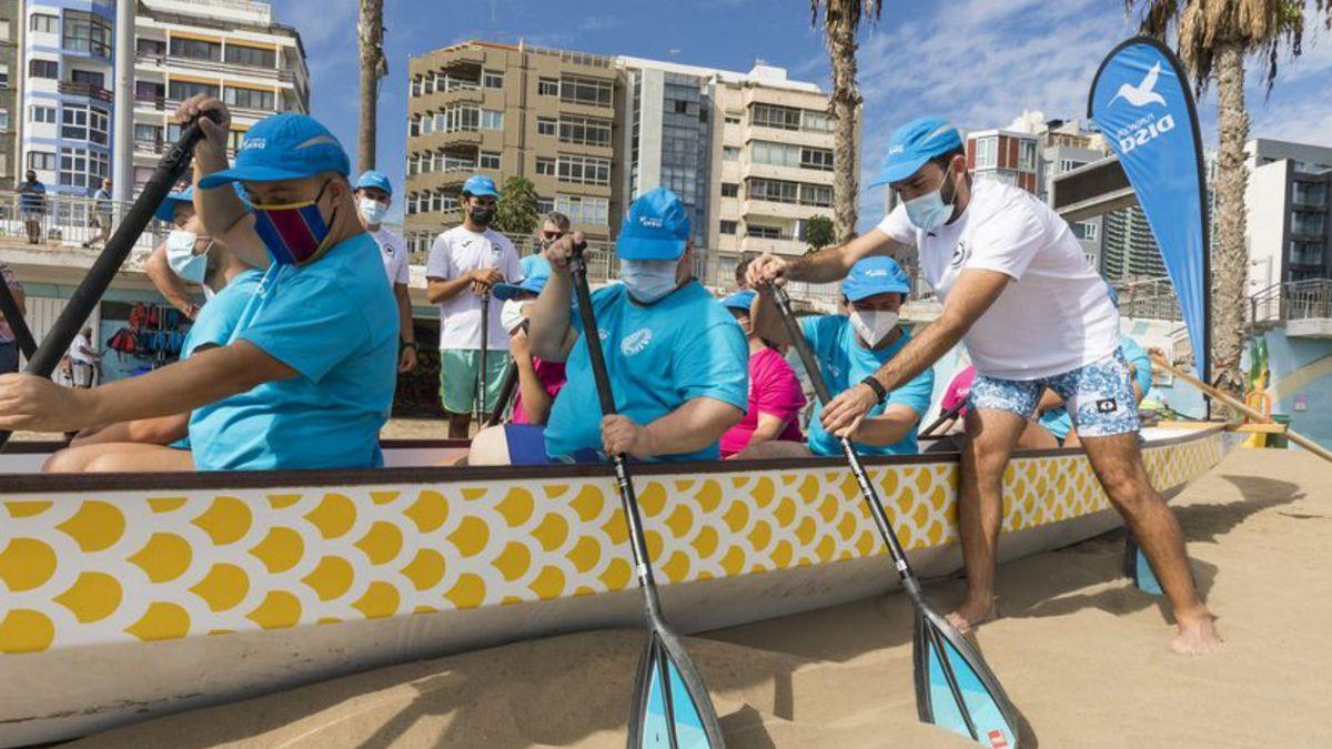 Junto a la Fundación, la Federación Canaria de Piragüismo ofrece la modalidad de dragon boat
