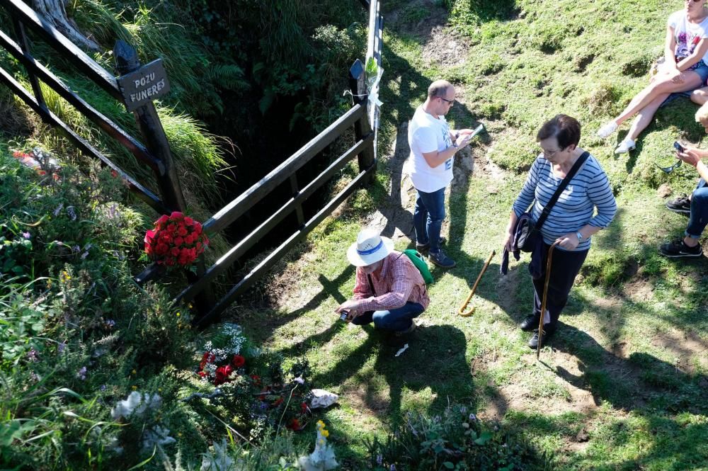 Homenaje a las víctimas del Pozo Funeres