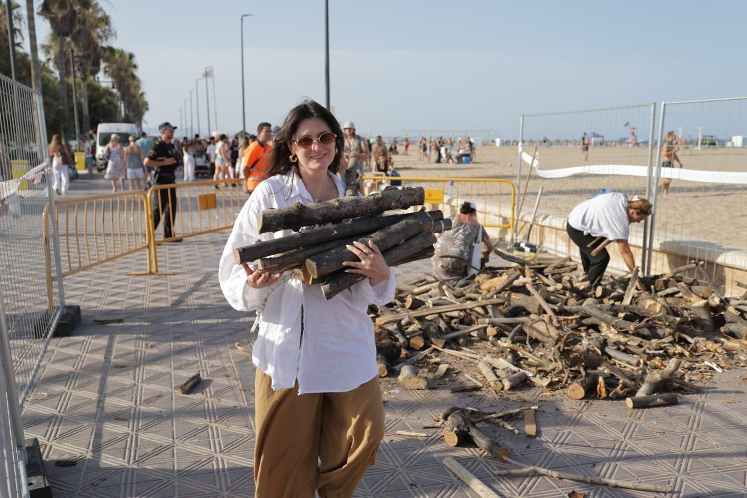 Todo listo para la noche de San Juan en las playas valencianas