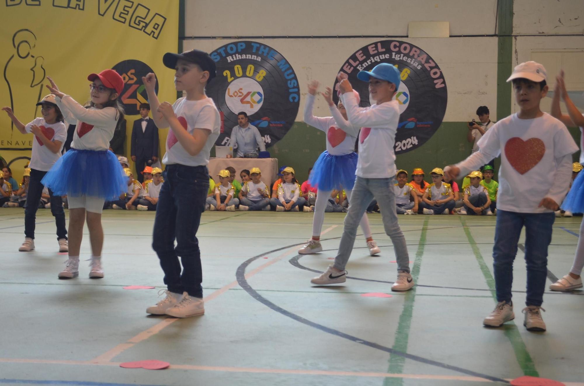 GALERÍA | El colegio Virgen de la Vega de Benavente y su fiesta