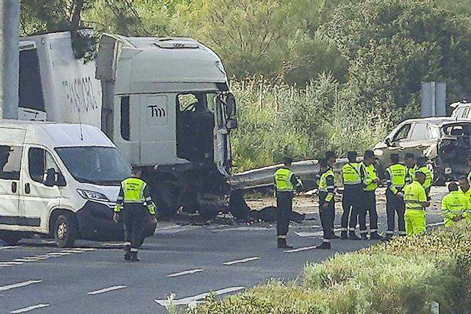 La Guardia Civil dice que accidente de Sevilla con 6 muertos no ha sido intencionado