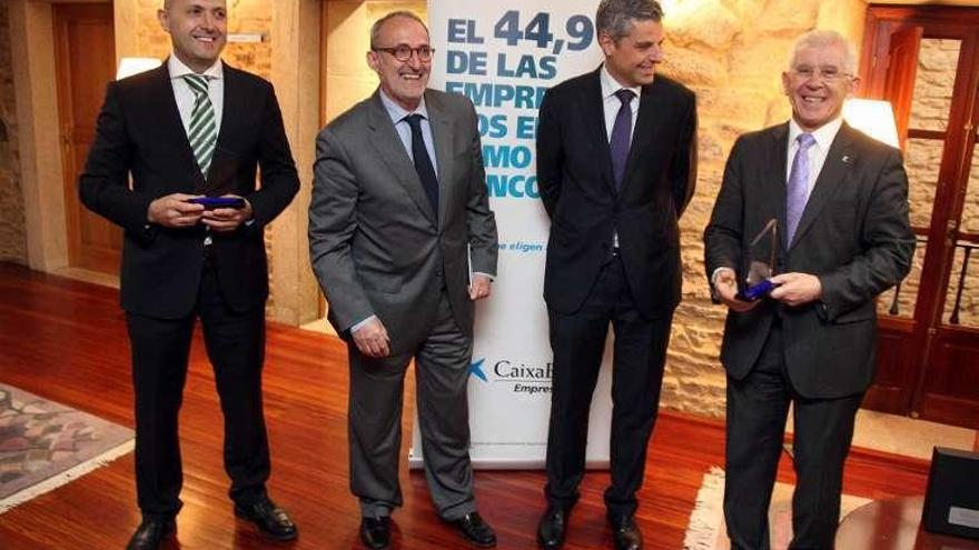 Pérez, Moure, Benhamou y Montes, durante la entrega de premios.