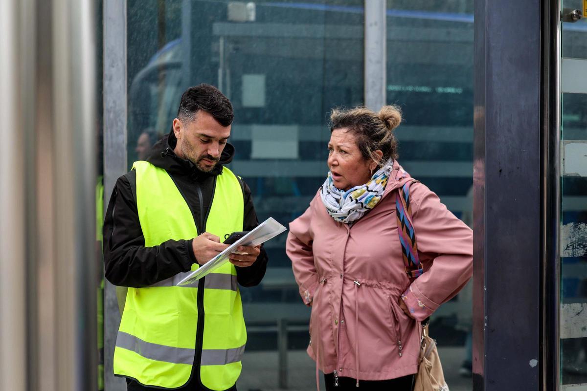 Imágenes del inicio de la nueva contrata de autobuses de Ibiza