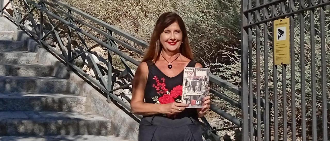 La escritora Lola Clavero, esta semana en Madrid con su nueva novela.