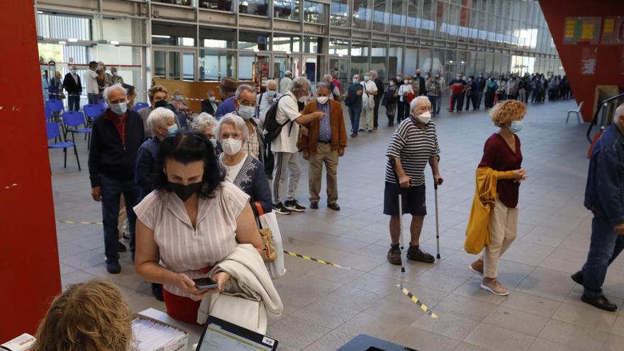 Segundo refuerzo del covid: el Sespa abre la autocita para mayores de 65 años que no lo han recibido