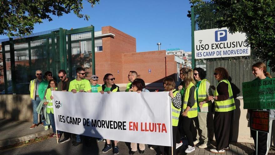 Inicio de la huelga de profesores en el IES Camp de Morvedre de Sagunt