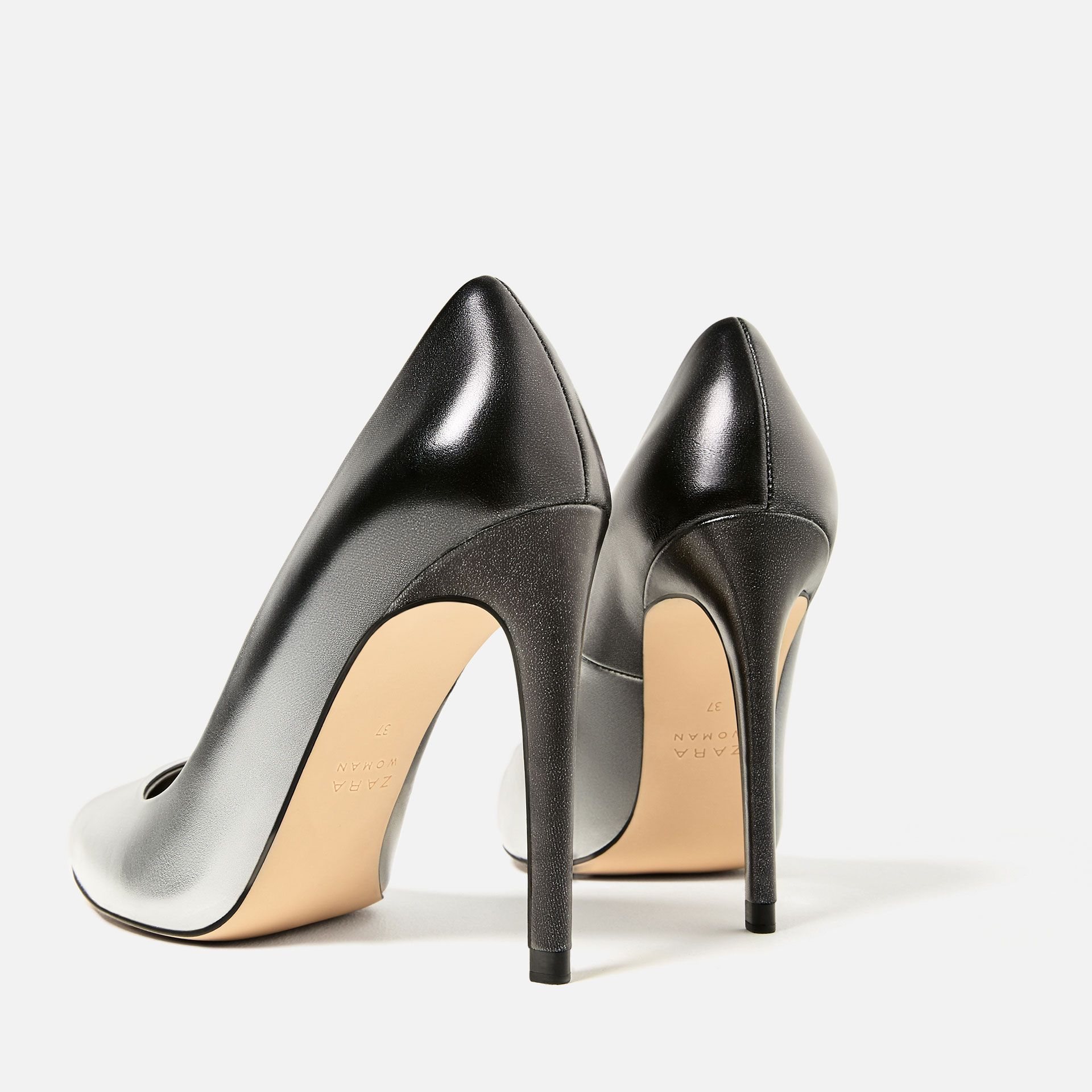 Los zapatos m s buscados de las rebajas de Zara Woman