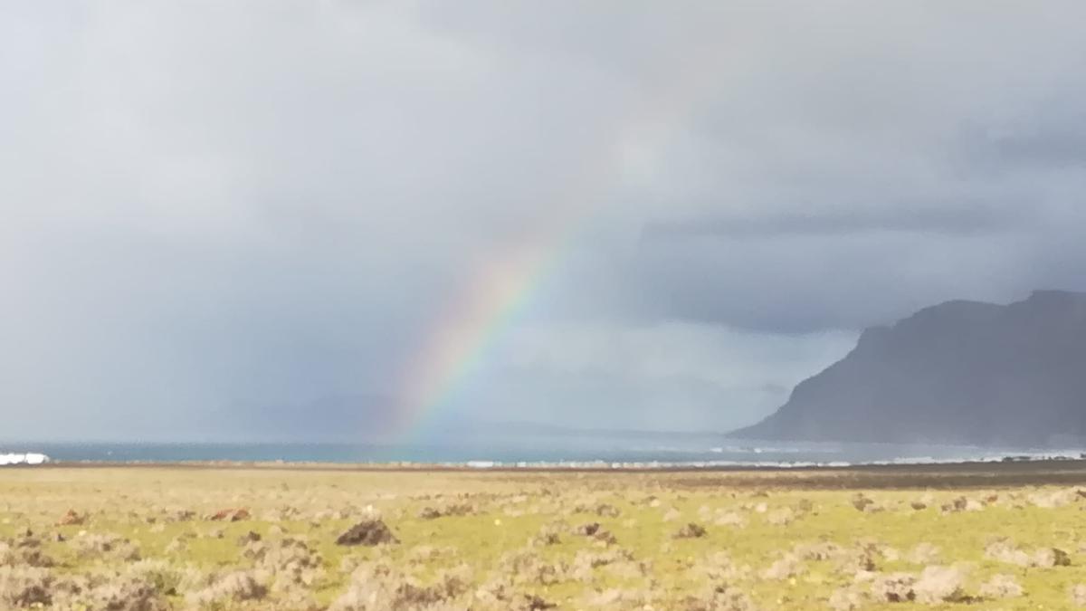 Arcoíris en Famara este viernes.